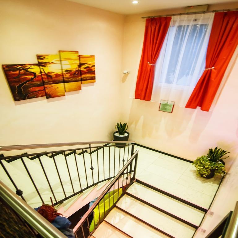 Savoia 3*